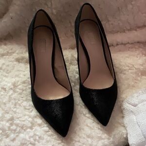 Glint Black Heels Elegant Sparkly Design